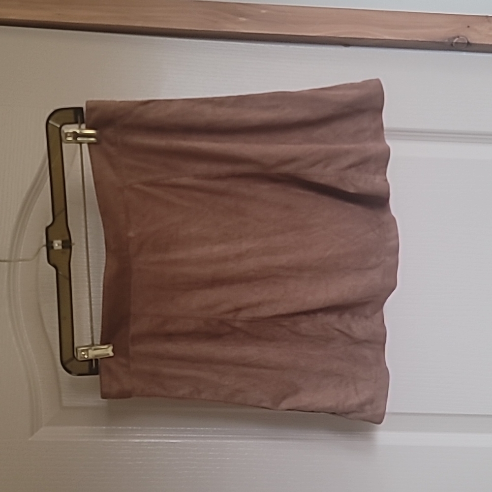 American Eagle size 10 beige skirt with suede-like feel - Picture 3 of 3